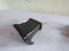 8E0-920-901 AUDI Left Driver Vent A4 Quattro #3