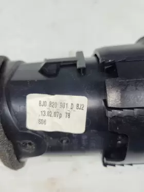 8J0820901D AUDI Dash Center Air Vent #2