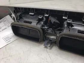 320I BMW Front Ac Heater Grille Pan F30