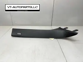 51437384526 BMW Windshield Right Pillar Cover 540I 530I M550