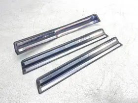 51478219185 BMW Front Left Right Door Sill Cover Set E46