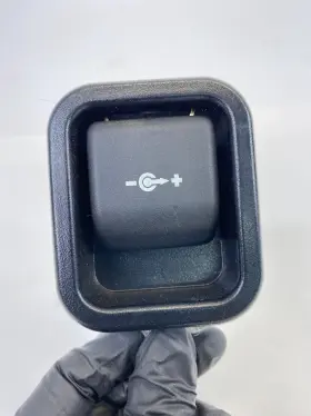 7040621 BMW Power Outlet Cigarette Lighter Plug Socket 530I #3