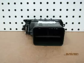 9130460 BMW Front Right Dashboard Vent #2