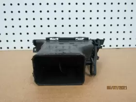 9151166 BMW Front Right Dashboard Vent #2