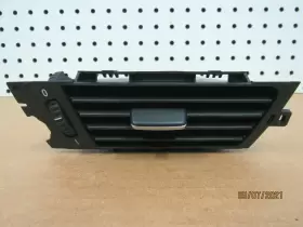 9151166 BMW Front Right Dashboard Vent