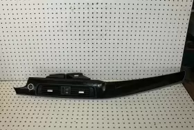 9192936 BMW Dash Board Center Molding Air Vent Grille 550I #2