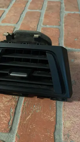 9218550-14 BMW Front Right Passenger Air Vent #2