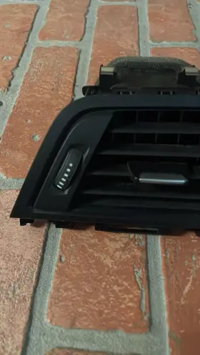 9218550-14 BMW Front Right Passenger Air Vent #3