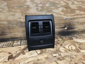 9222046 BMW Rear Center Console Air Vent F30 F32 F36