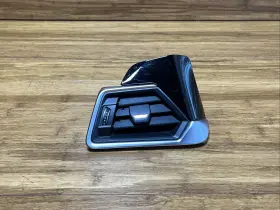 9624712 BMW Front Left Driver Air Vent M4