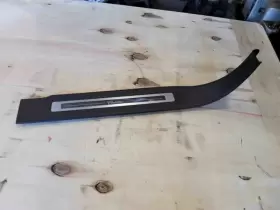 22825102 CADILLAC Esv Lh Driver Rear Sill Plate Kick Panel