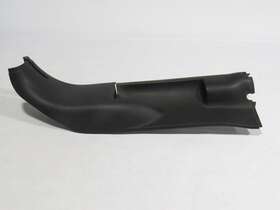 15116077 CHEVROLET Ls Front Right Passenger Seat Belt Cover