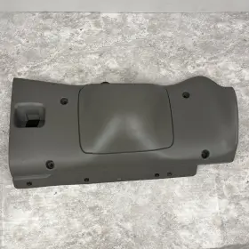 15189733 CHEVROLET Lower Column Knee Bolster Dash Panel S10