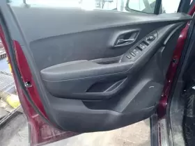 204.GM1G16 CHEVROLET Trax Lh Driver Front Door Interior Panel
