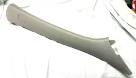 22735729 CHEVROLET Right Rh Pillar Windshield Garnish Drip