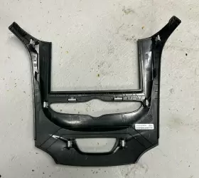 39018244 CHEVROLET Center Dash Dashboard Radio Bezel Cover #2