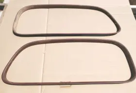 4059793 CHEVROLET Master Door Window Garnish Mouldings Chevy