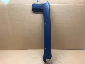 436700 CHEVROLET Inside Windshield Pillar Post Molding