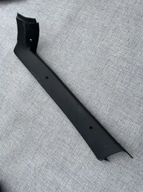 466699 CHEVROLET Left Windshield Pillar Post C3 Corvette