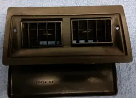 469041 CHEVROLET Center Dash Ac Heater Air Vent Monte Carlo