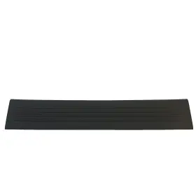 5844290 CHEVROLET Rear Sill Plate Right Ebony Silverado Tahoe