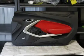84031829 CHEVROLET Left Driver Door Panel Camaro