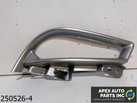 84057413 CHEVROLET Left Center Bezel Malibu