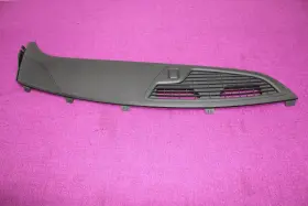 84433900 CHEVROLET Front Dashboard Defroster Grille Cover