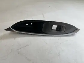84493744 CHEVROLET Rear Left Door Window Switch Bezel Malibu