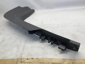 131.GM8L18 CHEVROLET TRUCK Front Right Door Sill Scuff Step