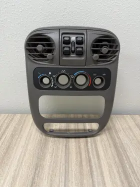 0UD19XDVAF CHRYSLER Center Radio Dash Climate Control Bezel