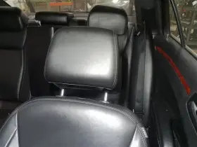 206.CH1T14 CHRYSLER Lh Driver Front Headrest 300