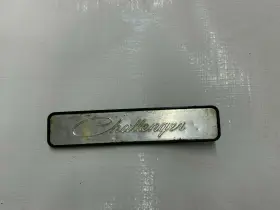 2985886 CHRYSLER Dash Pad Emblem Nameplate Badge Molding