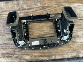 P68160143AA CHRYSLER Dash Radio Bezel 200 #3