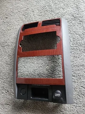 1DK38TRMAA DODGE Dash Bezel Radio Climate Woodgrain Durango
