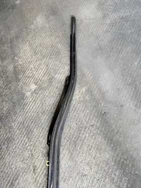 1521452-BE FORD Front Right Door Window Belt Molding F250 #3