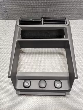 1R3X-63044302-ADZUNR FORD Center Dash Radio Climate Bezel #3