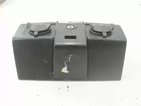 225.FD1F09 FORD Line Unit Dual Outlet Audio Focus #2