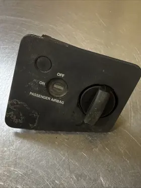 4G7V-14B268-AB FORD Passenger Power Outlet Bezel F250 F350