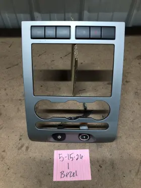 7L14-7804302-B FORD Center Dash Stereo Bezel Expedition