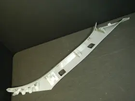 9C2Z-1503599-AB FORD Windshield Pillar Flint E-150 250 350 #3