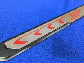 CM51-A132K14-CC FORD Front Right Passenger Door Sill Scuff #3