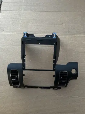 DA83-7404302-B FORD Dash Bezel Vents Flex
