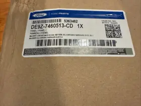 DE9Z-7460513-CD FORD Cover Explorer