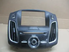 F1EB18835DG3JA6 FORD Radio Control Panel Faceplate Dash Focus