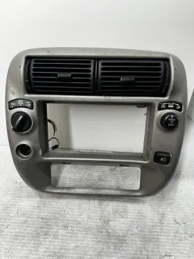 F67B-7804302-DW FORD Sport Trac Radio Bezel Dash Panel Ranger