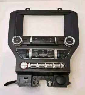 FR3T18E245GA FORD Ac Heater Climate Screen Radio Control
