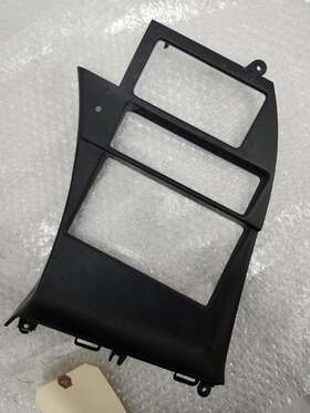 10199503 GENERAL MOTORS Center Radio Dash Bezel Plate C4 Gm