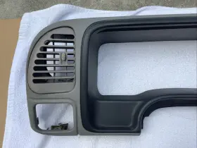 15748651 GENERAL MOTORS Cluster Dash Bezel Gm #2