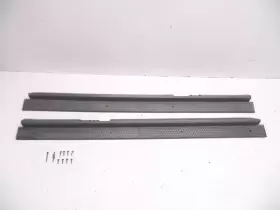 20428958 GENERAL MOTORS Driver Passenger Door Sill Scuff